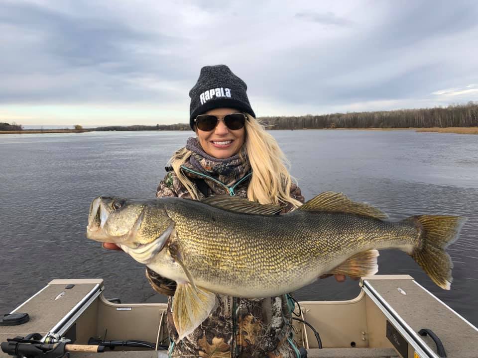 Q275 - Rainy Lake South Fishing Wall Map