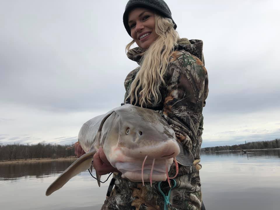 Catch Giant Rainy River Walleye on Plastics -- In-Depth Outdoors