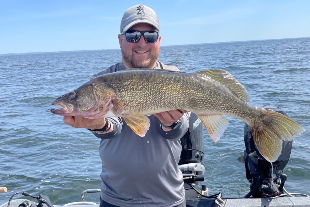 Weed Walleye Dusty Minke