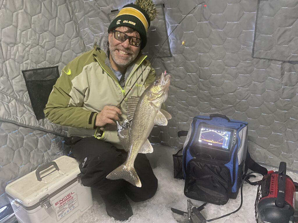 Lake of the Woods Walleye: Early Ice Patterns, Locations, & Presentations -  Virtual Angling