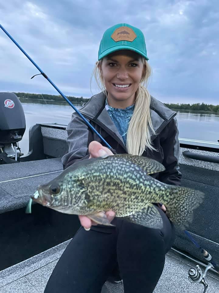 Nice afternoon of crappie jigging : r/Fishing